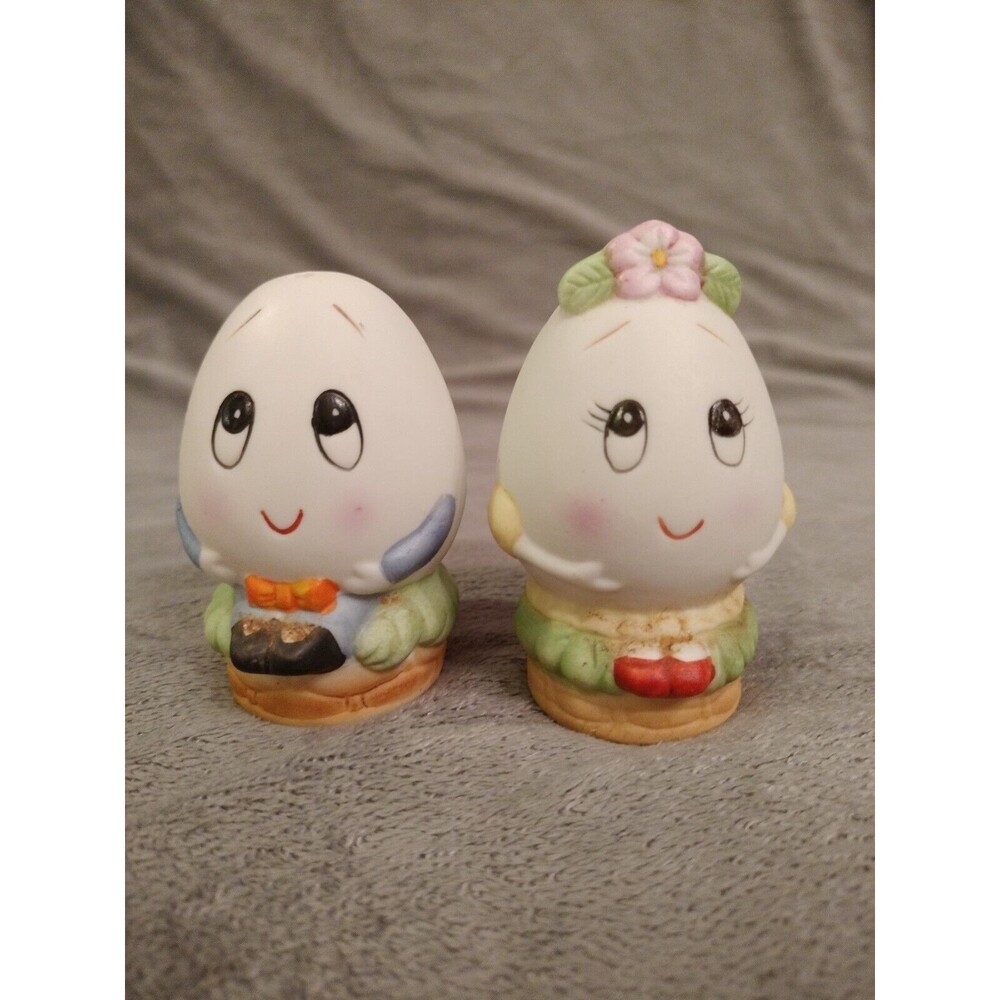 Lefton Anthropomorphic Mr & Mrs Humpty Dumpty Salt and Pepper Shakers Vintage